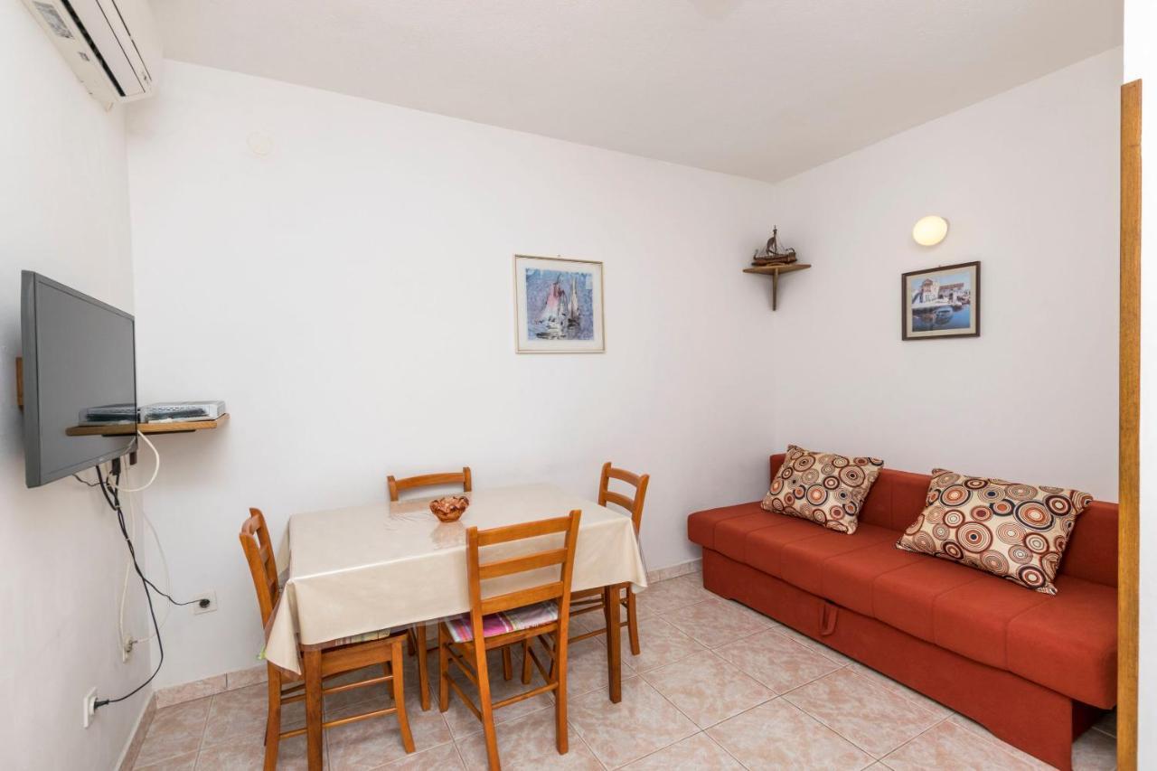 Apartments Neda Trogir Ngoại thất bức ảnh