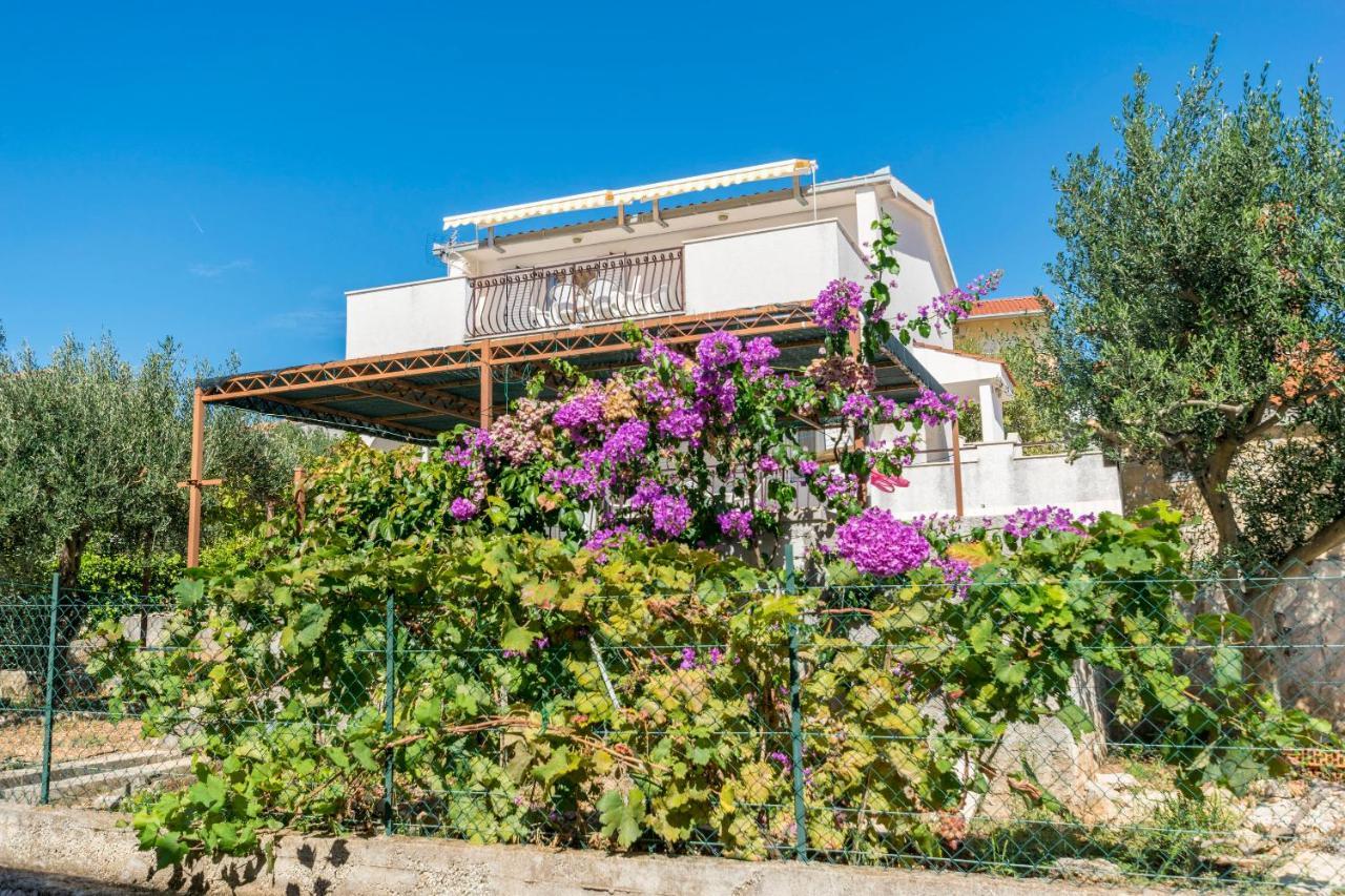 Apartments Neda Trogir Ngoại thất bức ảnh
